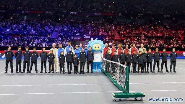 2025世界网球洲际对抗赛（WTCC）震撼开幕 欧洲队2-0世界队