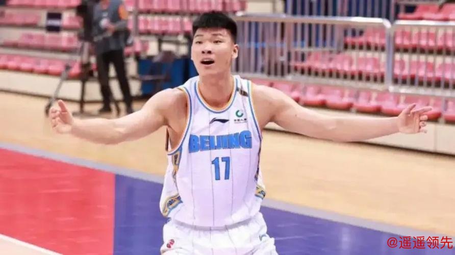丘天复出助力，北京球二代张知垚激活，范子铭6+6表现证明自我