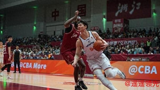 无缘五连胜，上海大鲨鱼客场惜败给浙江队